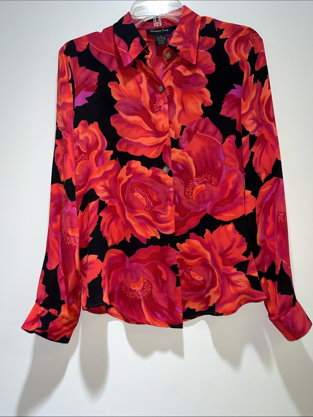 PRICED 2 SELL Sandra  King Size Med. Floral Button-Down Silk Blouse in Red&Black